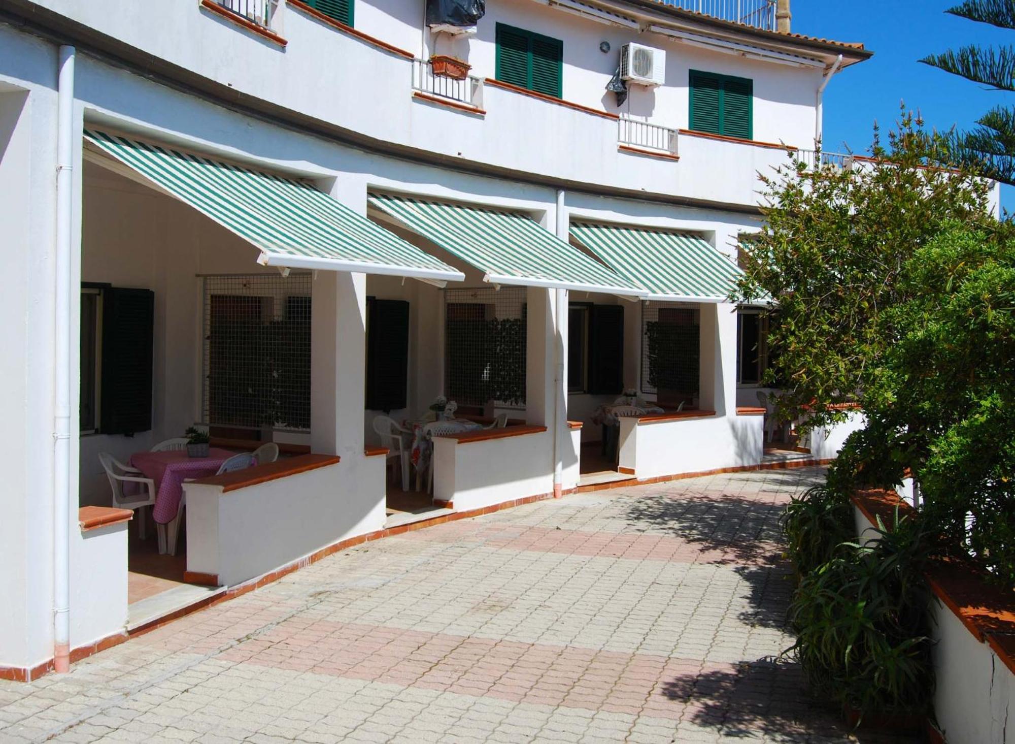 Appartamento In Villa Direttamente Sul Mare-Villa Rubino Isola di Isola di Capo Rizzuto Exterior foto