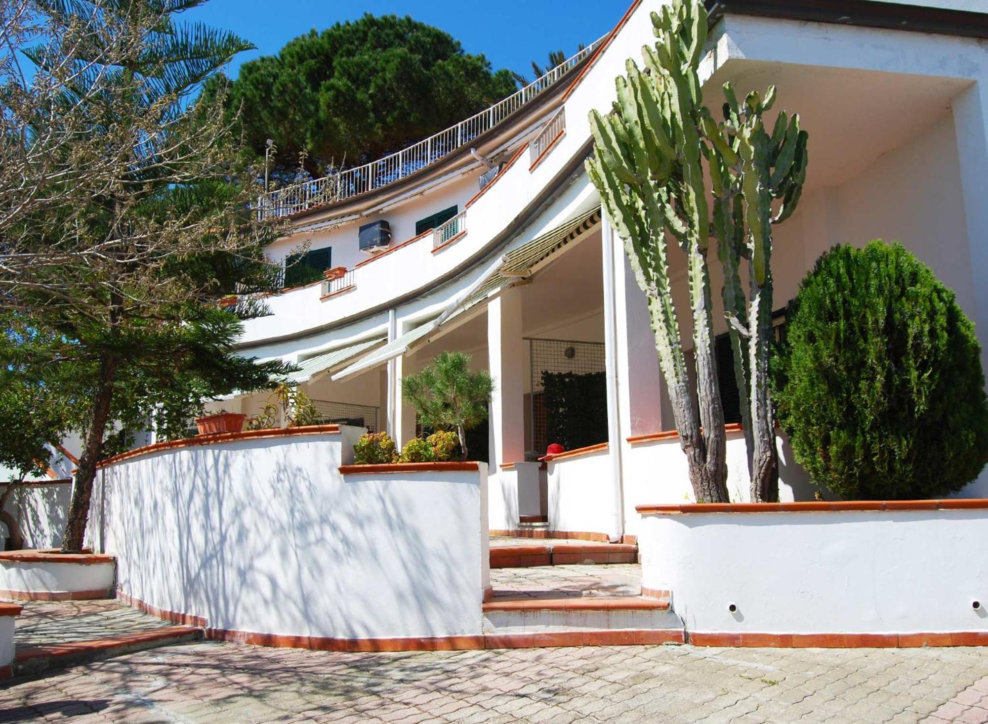 Appartamento In Villa Direttamente Sul Mare-Villa Rubino Isola di Isola di Capo Rizzuto Exterior foto